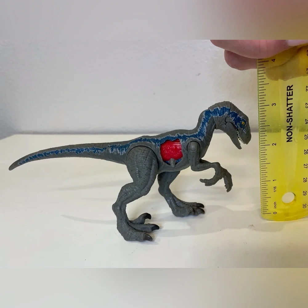 Jurassic World Battle Damage‎ Velociraptor 